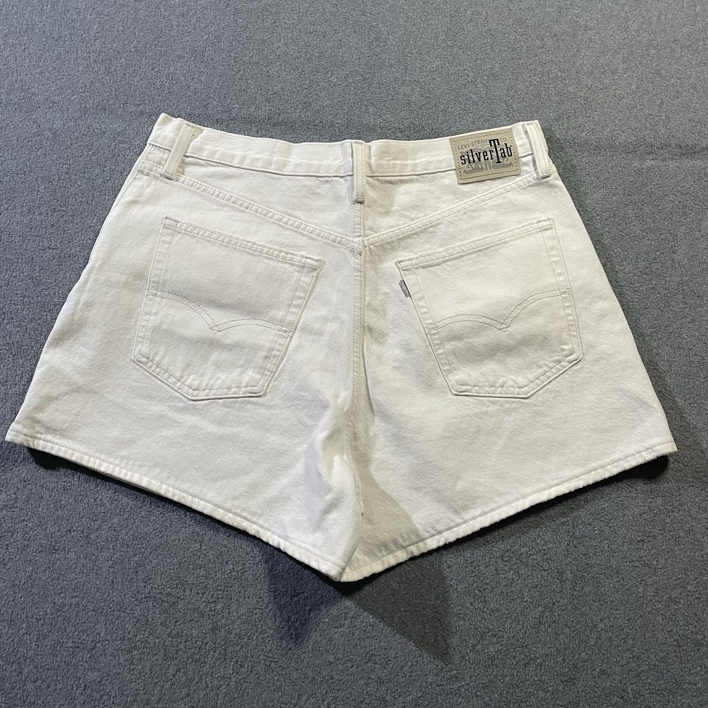 Levi's SilverTab Mom Shorts Womens 33 White High Waisted Denim Jean Shorts Jorts